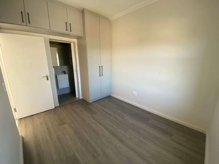 1 Bedroom Property for Sale in Table View Western Cape